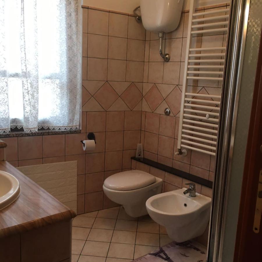 B&B Mideri Urzulei Buitenkant foto